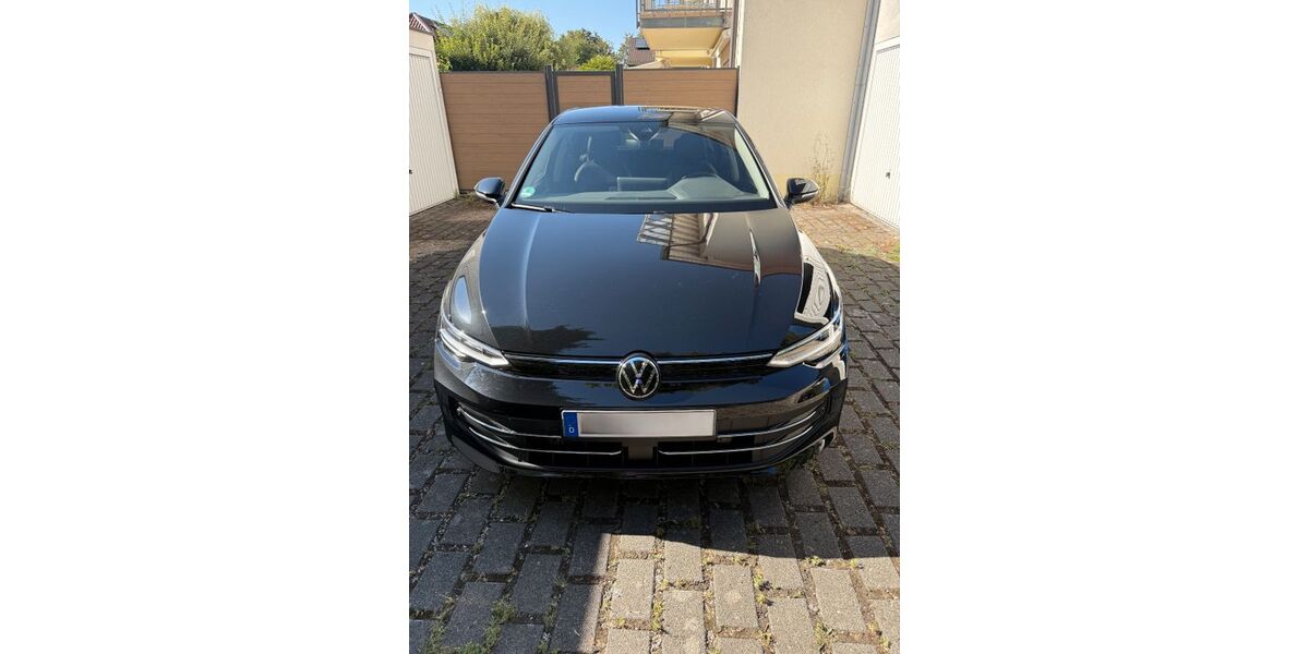 VW Golf 14.000 km 22.900 &euro; Germering 82110
