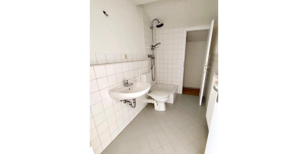 Dachgeschoßwohnung Neustrelitz - 3 Zimmer, 80 m&sup2;, 779&euro; | Angebot:26201908