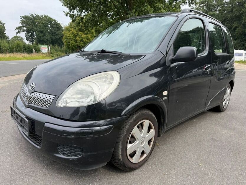 Yaris