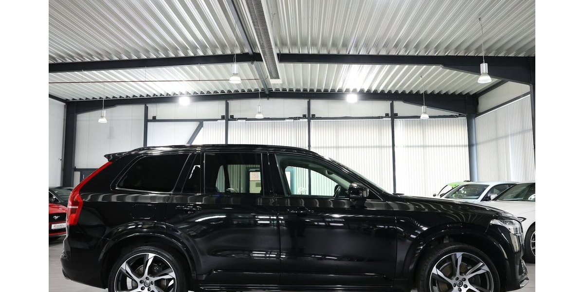 Volvo XC90 T8 P-HEV AWD EXPRESSION R-DESIGN / 7-SITZER 143.000 km 38.444 &euro; Hamm 59077