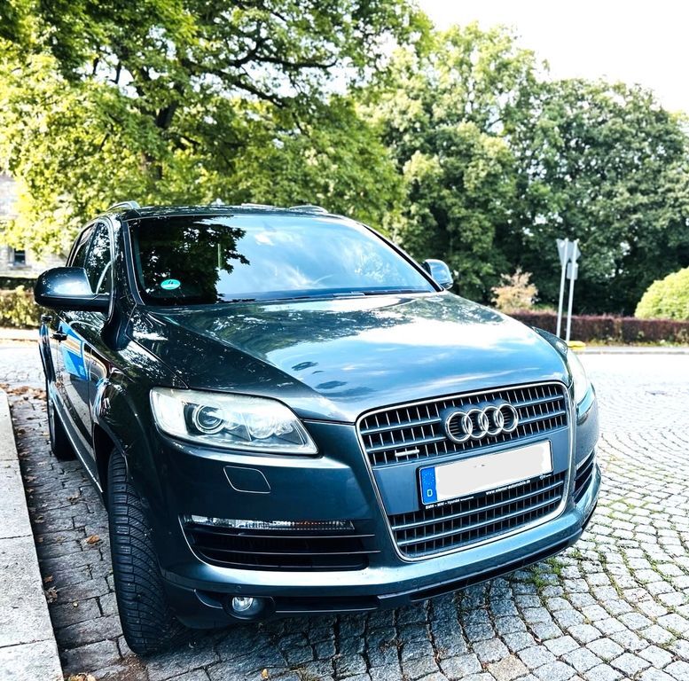 Q7
