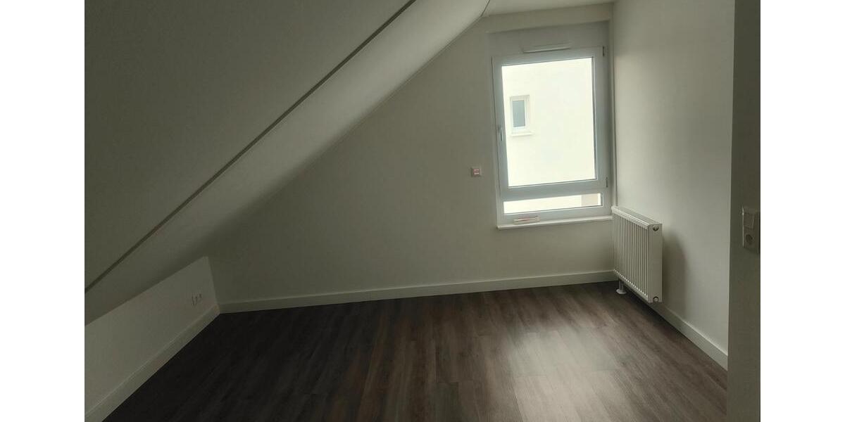 Reihenhaus Stockstadt am Main - 5 Zimmer, 127 m&sup2;, 1.800&euro; | Angebot:26701438
