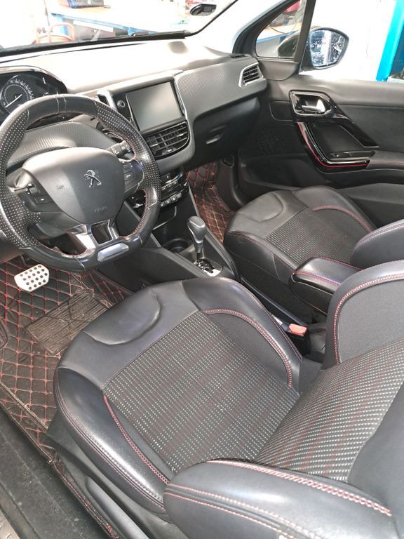 Peugeot 208 69.035 km 8.500 € Preetz 18445