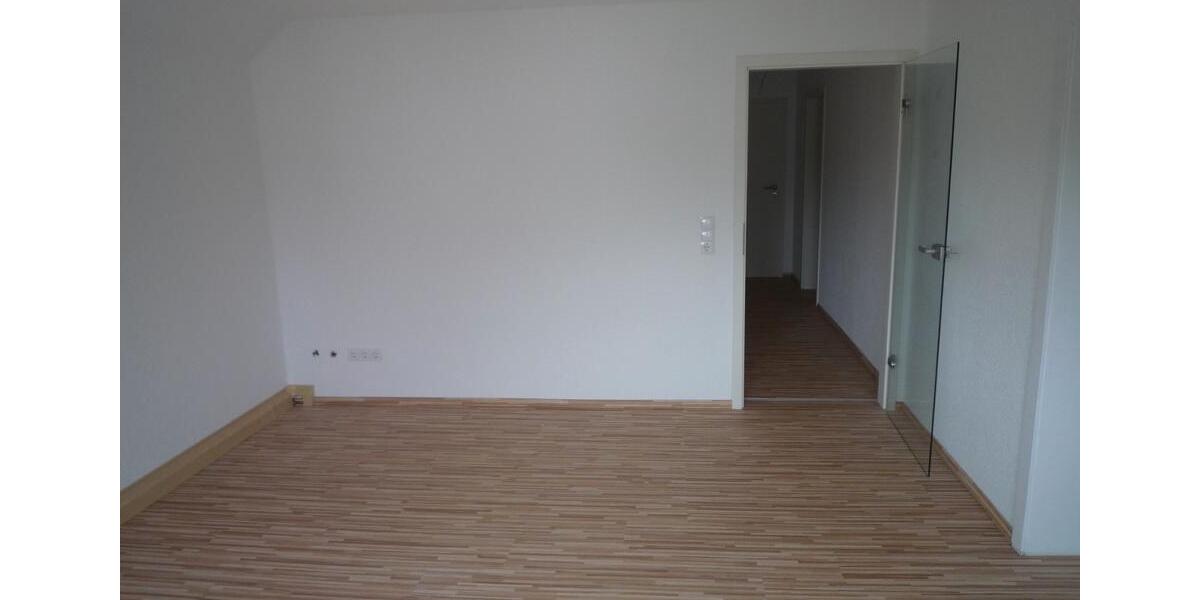 Etagenwohnung Niestetal - 3 Zimmer, 90 m&sup2;, 1.080&euro; | Angebot:26440913