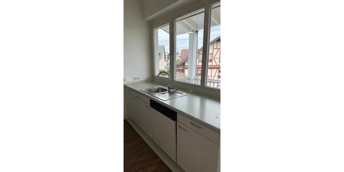 Dachgeschoßwohnung Weilheim - 3.5 Zimmer, 90 m&sup2;, 1.000&euro; | Angebot:26367572