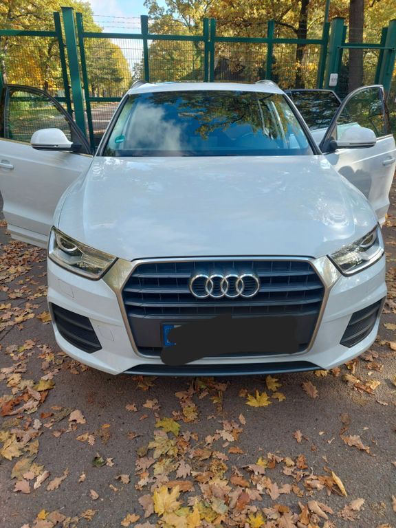 Audi Q3 95.000 km 16.900 € Berlin 13507