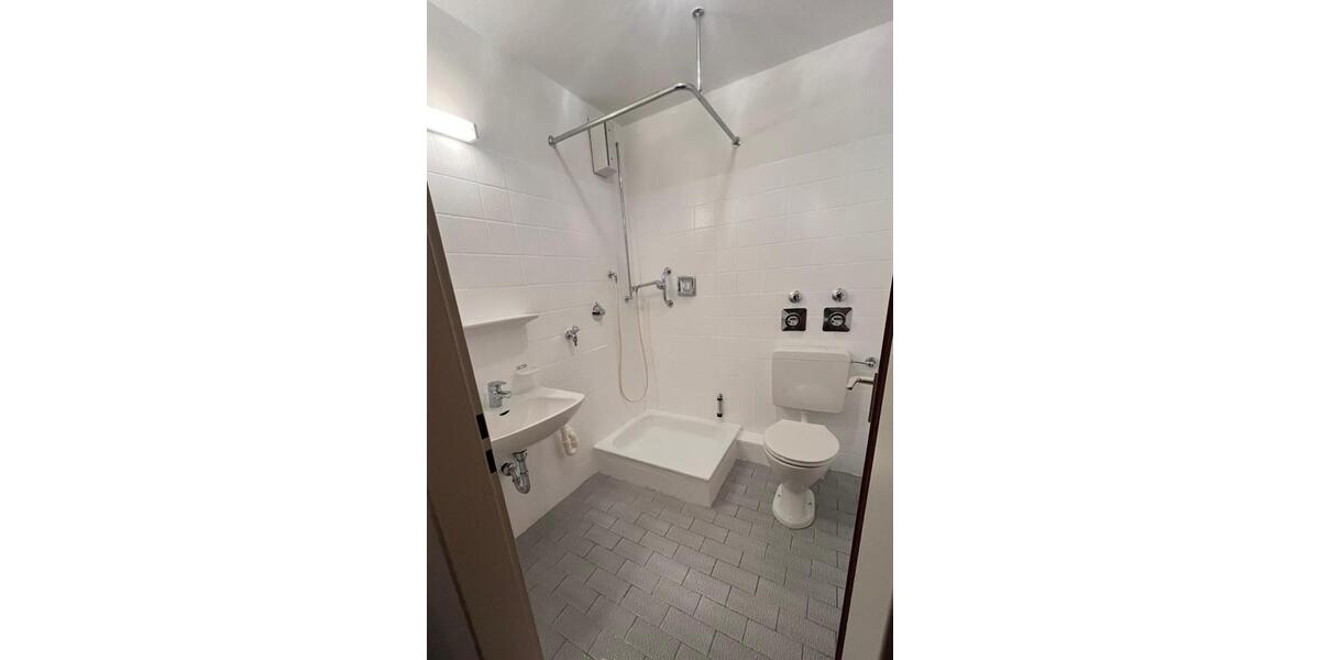 Etagenwohnung Reutlingen - 1 Zimmer, 42 m&sup2;, 895&euro; | Angebot:25048716