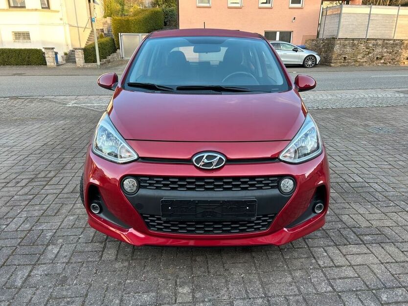 i10