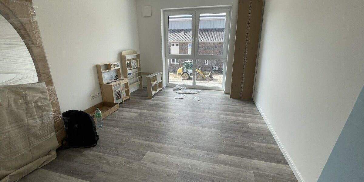 Doppelhaushälfte Stuhr - 6 Zimmer, 150 m&sup2;, 1.550&euro; | Angebot:25735370