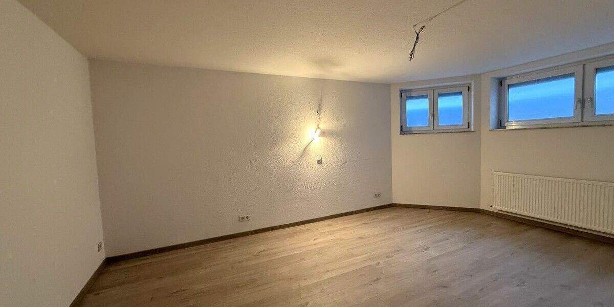 Mehrfamilienhaus, Wohnhaus Graben-Neudorf Neudorf - 7 Zimmer, 224 m&sup2;, 490.000&euro; | Angebot:24789241