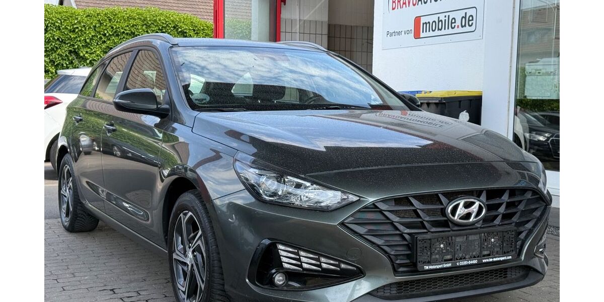 Hyundai i30 111.000 km 10.999 &euro; Euskirchen 53879