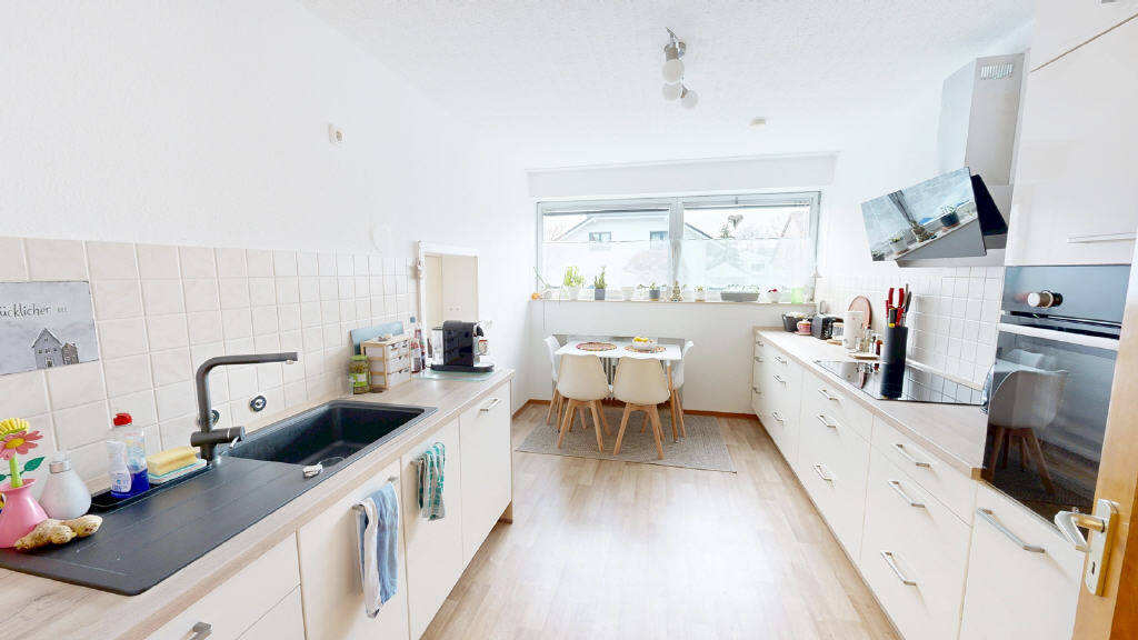 Etagenwohnung Erftstadt-Lechenich Lechenich - 8 Zimmer, 204 m&sup2;, 640.000&euro; | Angebot:26379525