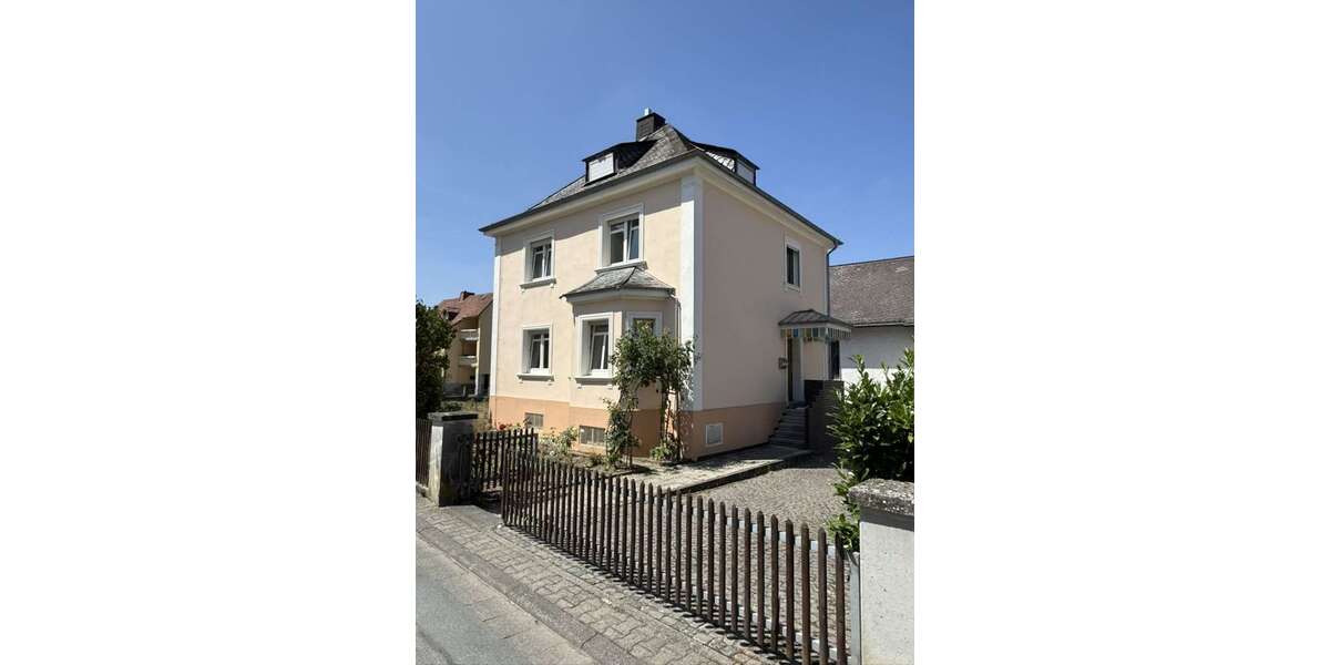 Einfamilienhaus Bad Camberg - 5 Zimmer, 120 m&sup2;, 1.200&euro; | Angebot:27144084