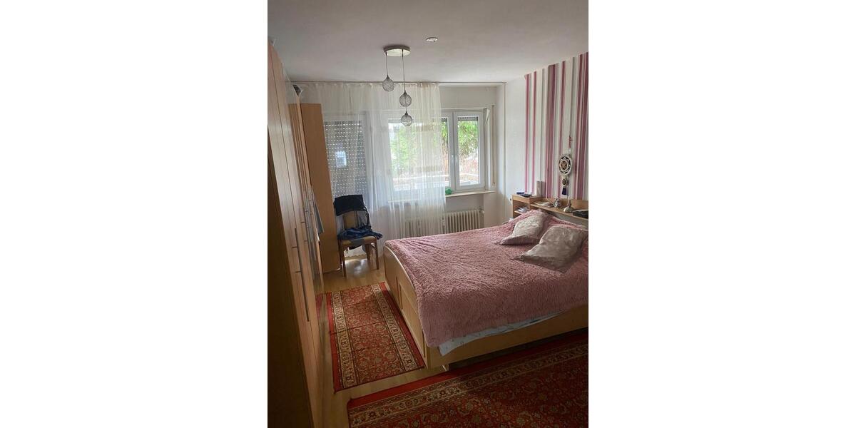 Etagenwohnung Backnang - 4.5 Zimmer, 106 m&sup2;, 350.000&euro; | Angebot:26270871
