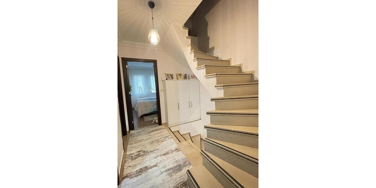 Villa Troisdorf Bergheim - 5 Zimmer, 240 m&sup2;, 205.000&euro; | Angebot:24853899