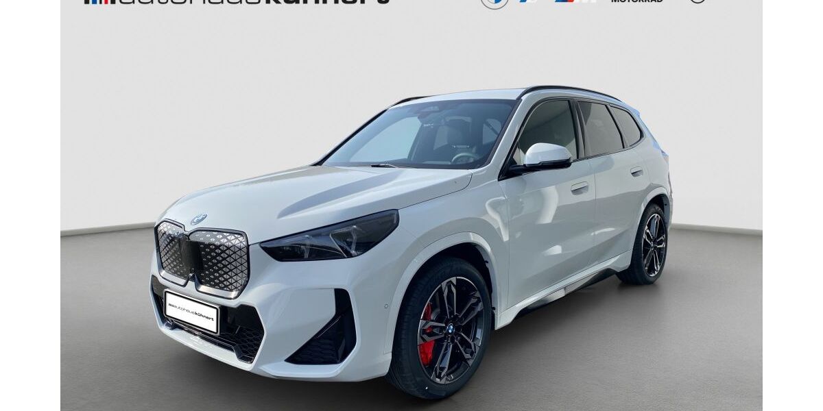 BMW iX1 2.194 km 52.275 &euro; Langenwetzendorf 07957