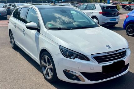 Peugeot 308 97.000 km 6.800 &euro; Kassel 34131