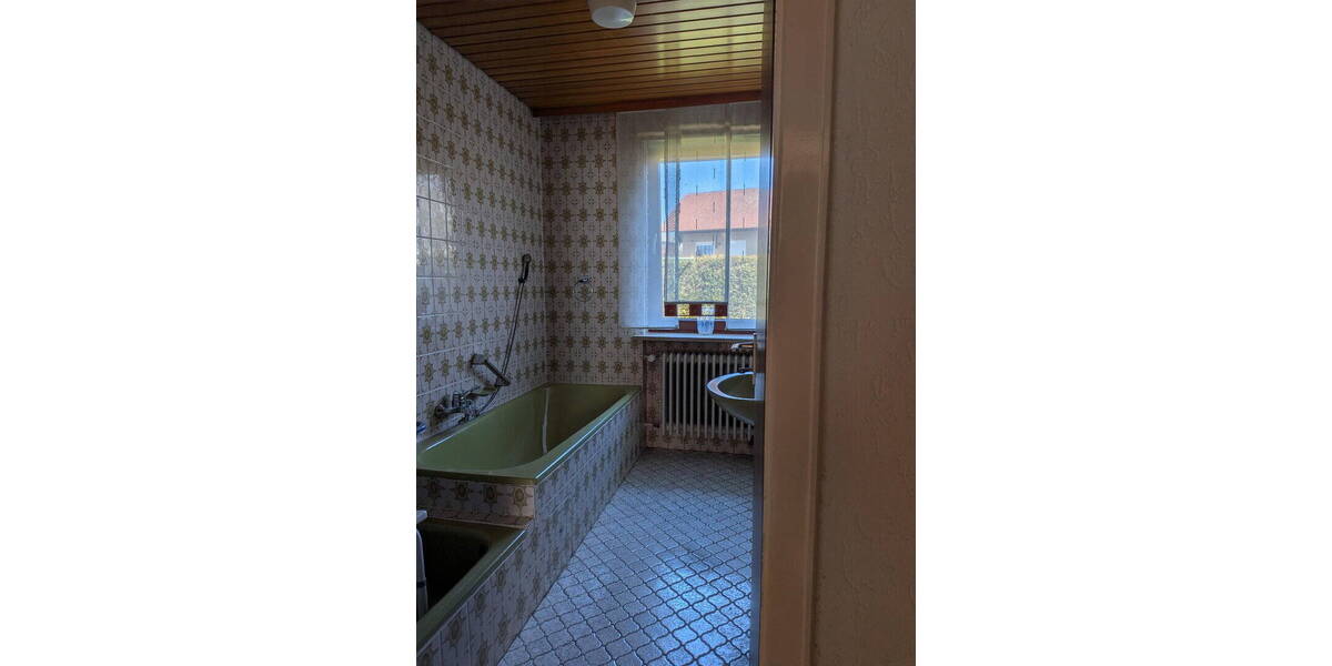 Mehrfamilienhaus, Wohnhaus Eslarn - 8 Zimmer, 175 m&sup2;, 289.000&euro; | Angebot:26221027