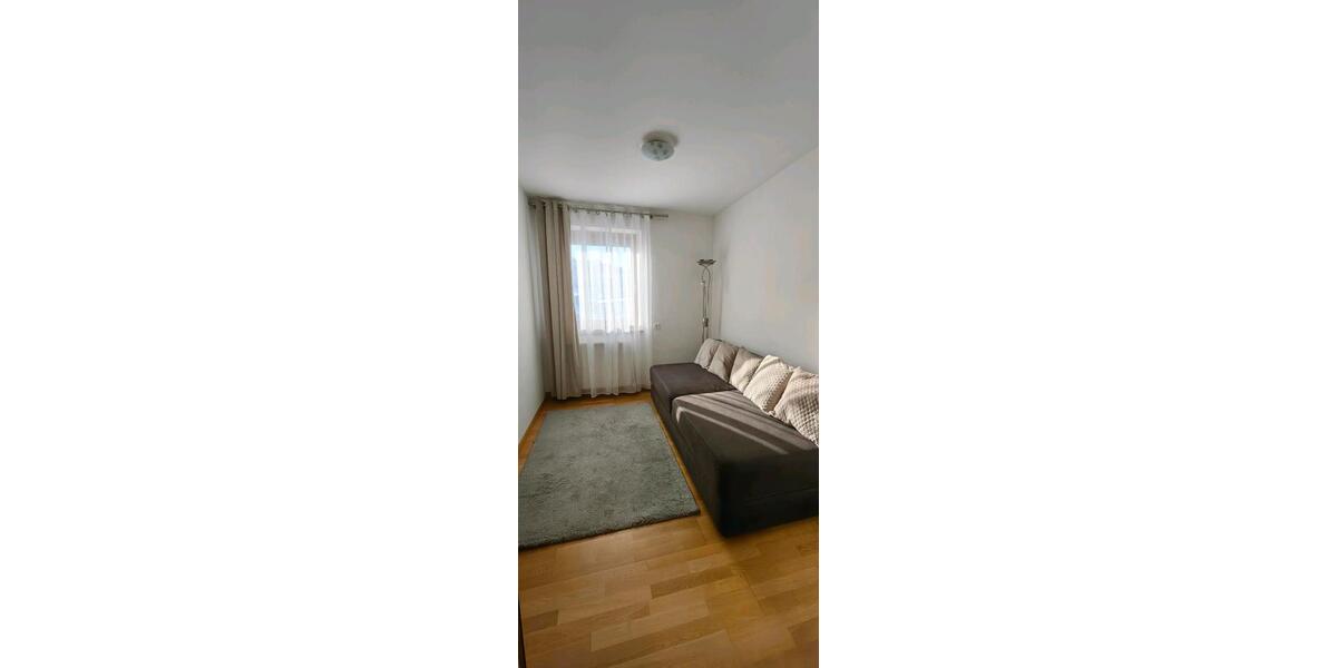 Etagenwohnung Waldmünchen - 3 Zimmer, 80 m&sup2;, 700&euro; | Angebot:25174940