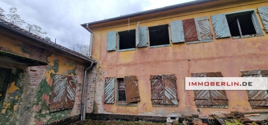 Mehrfamilienhaus, Wohnhaus Buckautal - 8 Zimmer, 300 m&sup2;, 159.000&euro; | Angebot:26449782