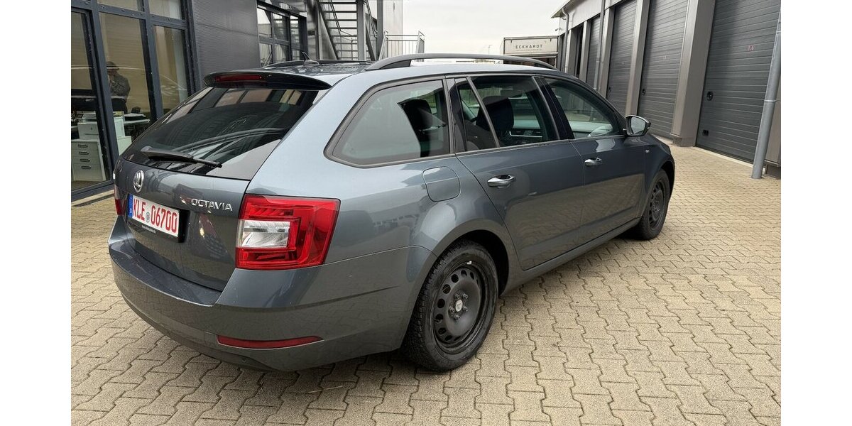 Skoda Octavia Soleil 1.6 TDI / DSG Kupplung neu !! 232.000 km 9.900 &euro; Bedburg-Hau 47551