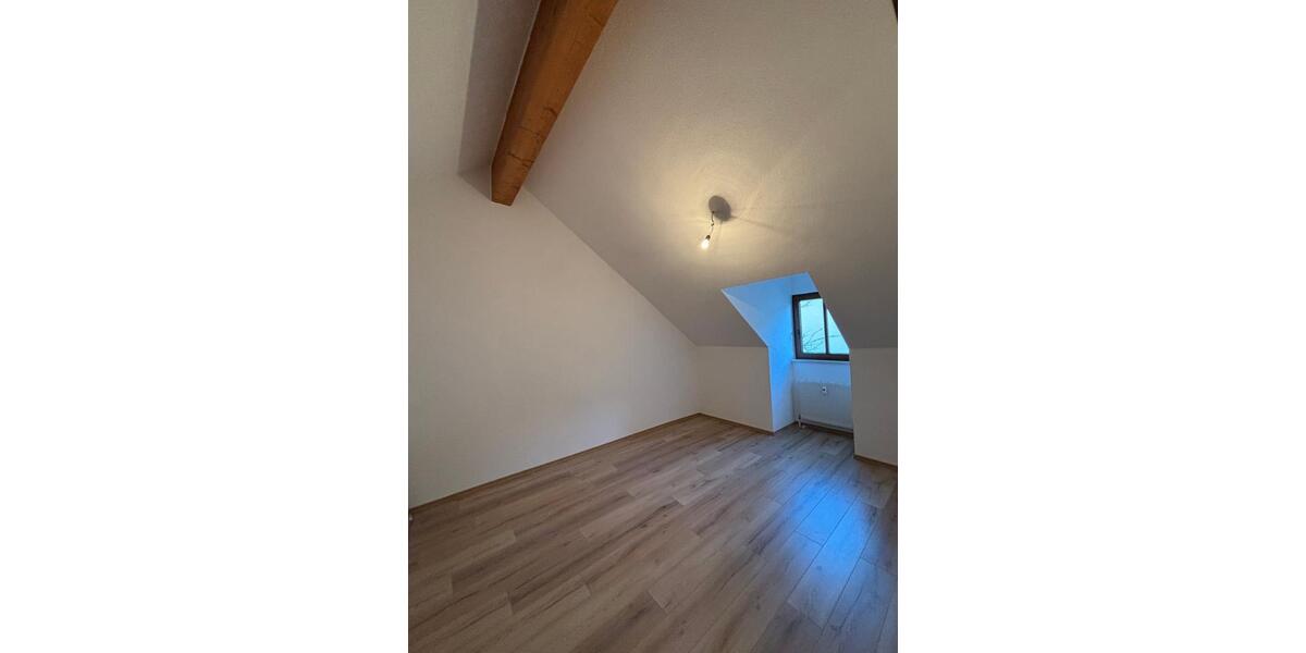 Dachgeschoßwohnung Bernried - 2 Zimmer, 51 m&sup2;, 400&euro; | Angebot:25138048