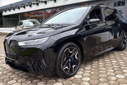 BMW iX 48.000 km 49.900 € Strasslach bei München 82064