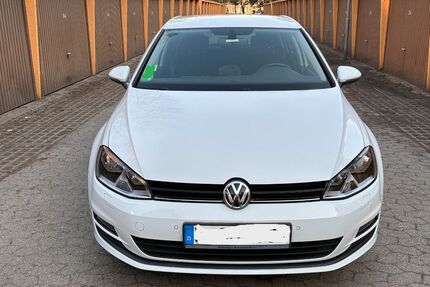 VW Golf 99.000 km 11.450 &euro; Berlin 13359