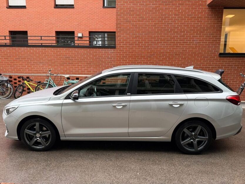 i30