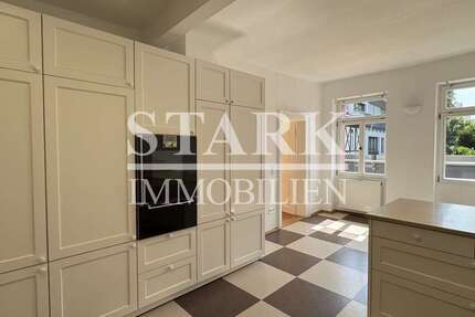Haus zum Mieten in Königstein im Taunus 3.980 € 319 m² 7 zimmer