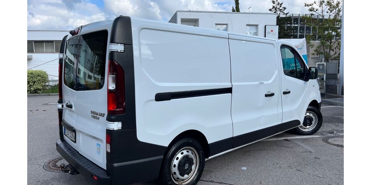Renault Trafic 125.700 km 10.100 &euro; München 80809
