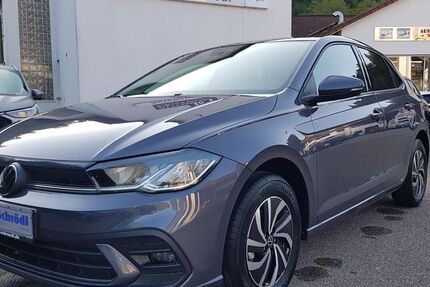 VW Polo 2.000 km 20.990 &euro; Schönhofen und Neutraubling 93152