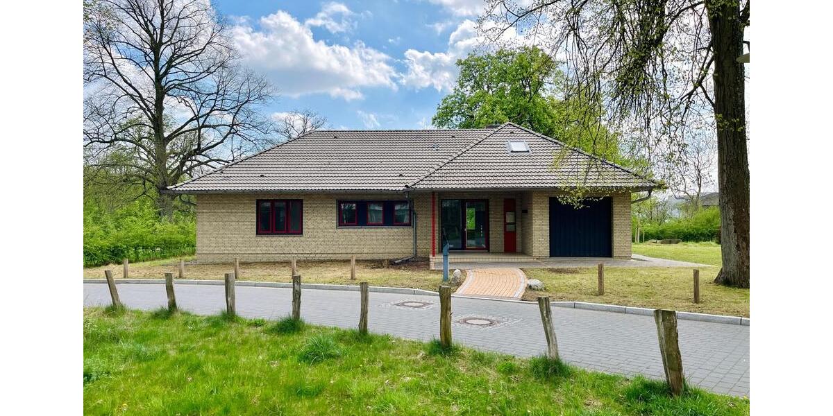 Bungalow Ahrensburg - 4 Zimmer, 135 m&sup2;, 500.000&euro; | Angebot:25962072