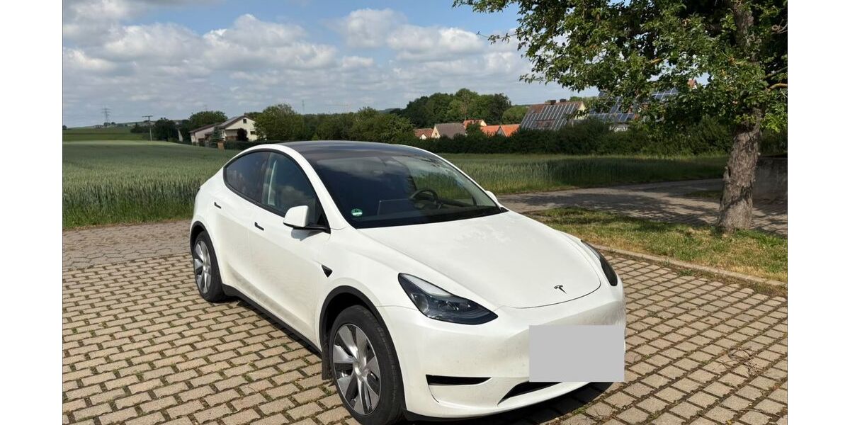 Tesla Model Y 39.000 km 34.500 &euro; Dettelbach 97337