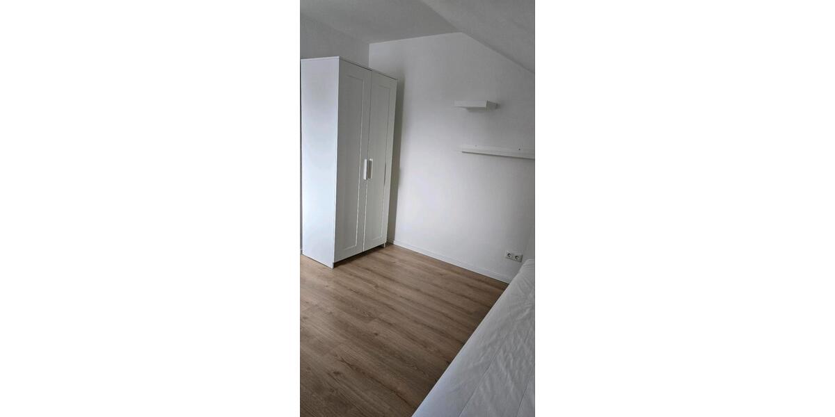 Dachgeschoßwohnung München Pasing-Obermenzing - 1.5 Zimmer, 36 m&sup2;, 1.285&euro; | Angebot:25918860