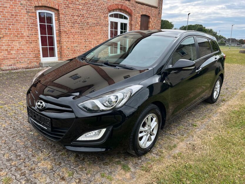 Hyundai i30 135.215 km 7.490 € Bargeshagen 18211