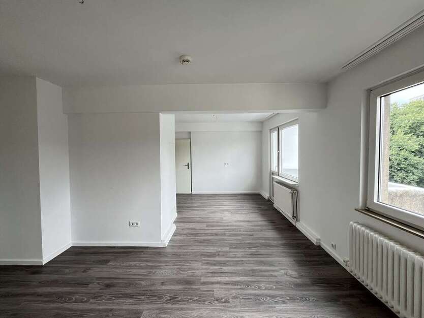 Wohnung zum Kaufen in Düsseldorf 359.000 € 121.23 m²
