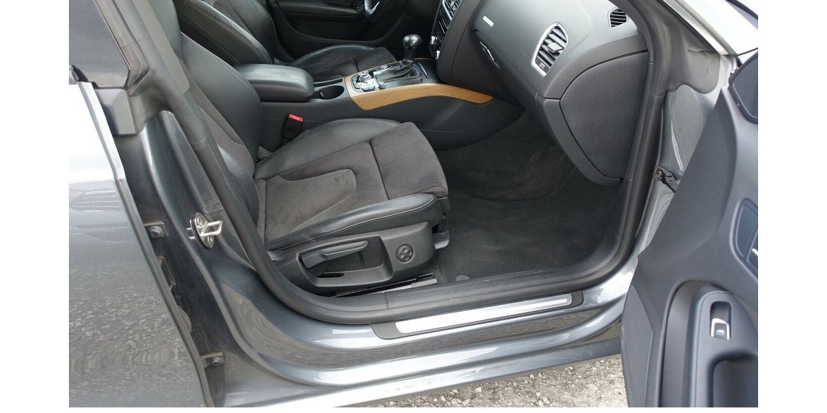 Audi A5 3.0 TDI quattro Bi-Xenon Standh. PDC Kamera S-L 146.000 km 17.950 &euro; Neumarkt/OPf 92318