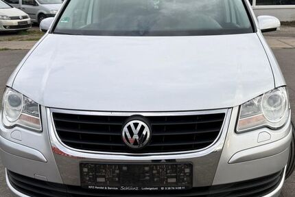 VW Touran 286.314 km 3.699 &euro; Parchim 19370