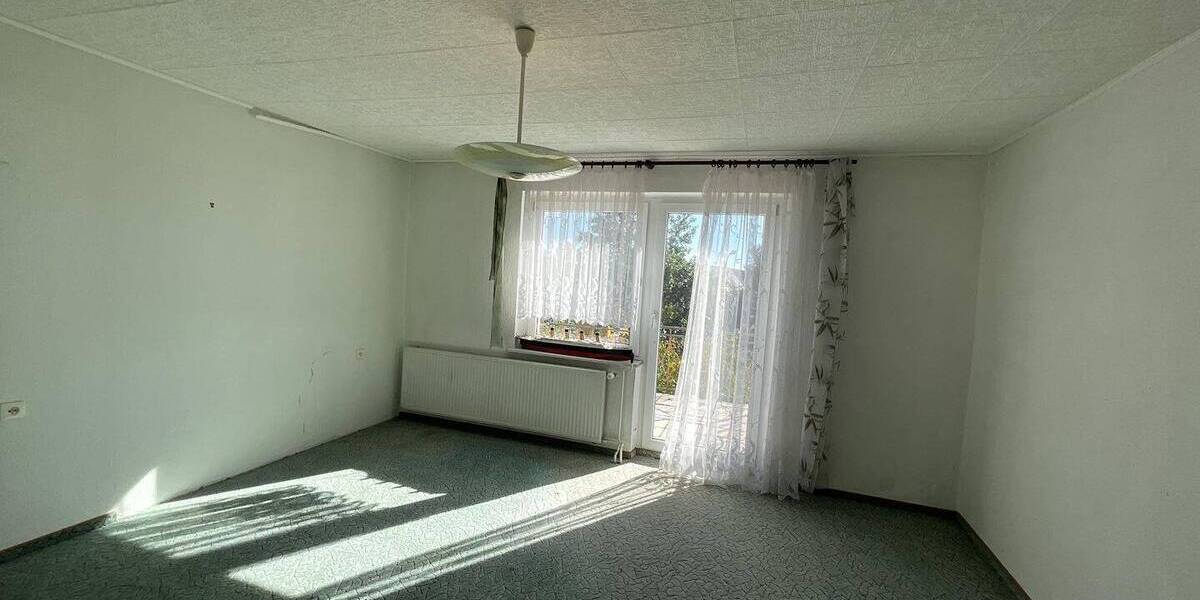 Einfamilienhaus Schenkendöbern Sembten - 7 Zimmer, 188 m&sup2;, 79.000&euro; | Angebot:25685823