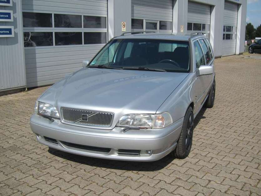 Volvo V70 239.014 km 4.900 € Kirchlengern 32278