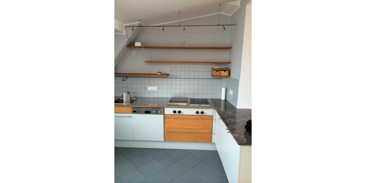 Dachgeschoßwohnung München Schwanthalerhöhe - 2.5 Zimmer, 85 m&sup2;, 680.000&euro; | Angebot:26321349