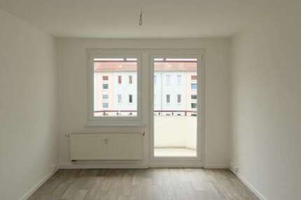 Wohnung Freiberg Freiberg West - 3 Zimmer, 58 m&sup2;, 409&euro; | Angebot:26971186