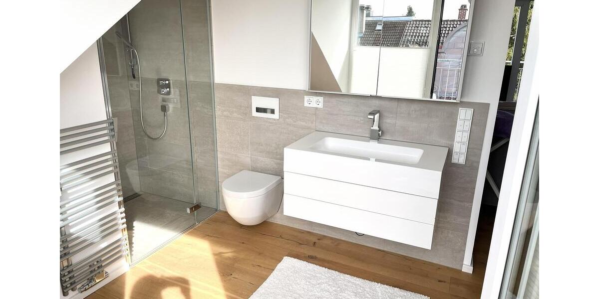 Dachgeschoßwohnung Konstanz - 3.5 Zimmer, 130 m&sup2;, 2.300&euro; | Angebot:26294735