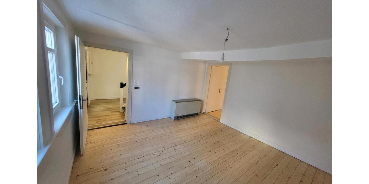 Traumhaftes Einfamilienhaus im Märchenviertel mit kleinem Garten 4 zimmer