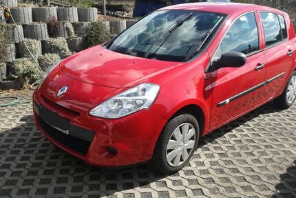 Renault Clio 90.000 km 4.300 &euro; Jena 07743