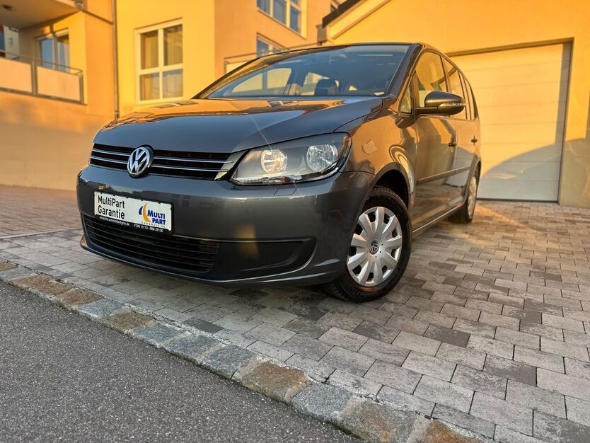 VW Touran 142.000 km 6.780 € Forchtenberg 74670