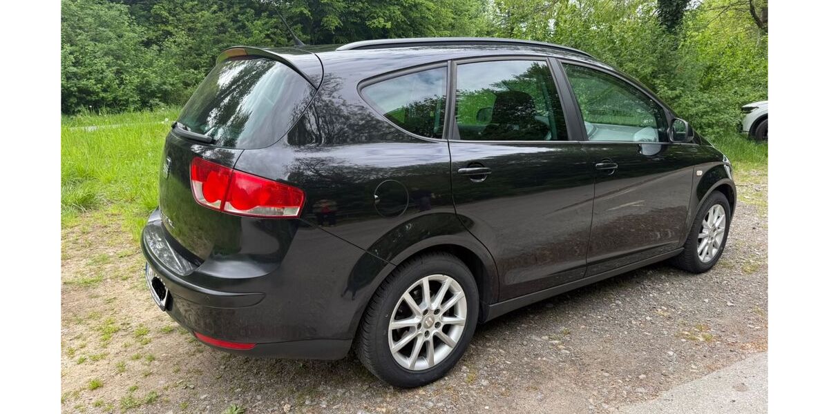 Seat Altea 220.000 km 3.000 &euro; Solingen 42659