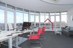 Repräsentative Büroflächen im rundum verglasten Staffelgeschoss mit nettem Ausblick zimmer
