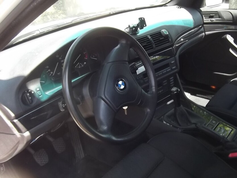 BMW 520 i 166.000 km 6.400 € Troisdorf 53840